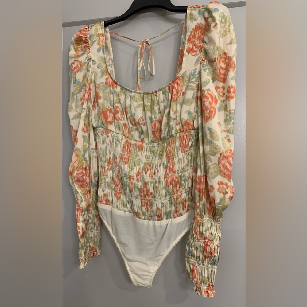 Free People Intimately Smock It To You Bodysuit size Medium Floral Ivory Smocked - Picture 14 of 15